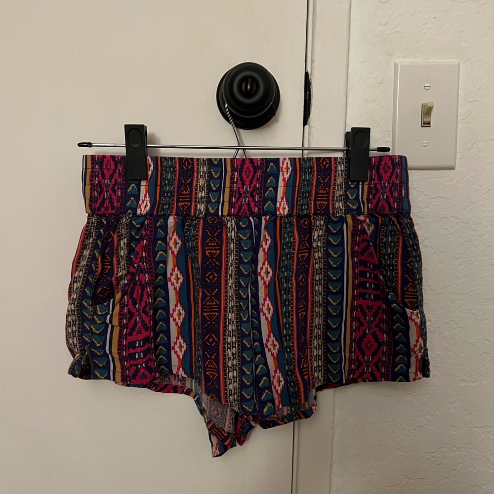 Forever 21 Multicolor Shirred Waist Shorts Size S